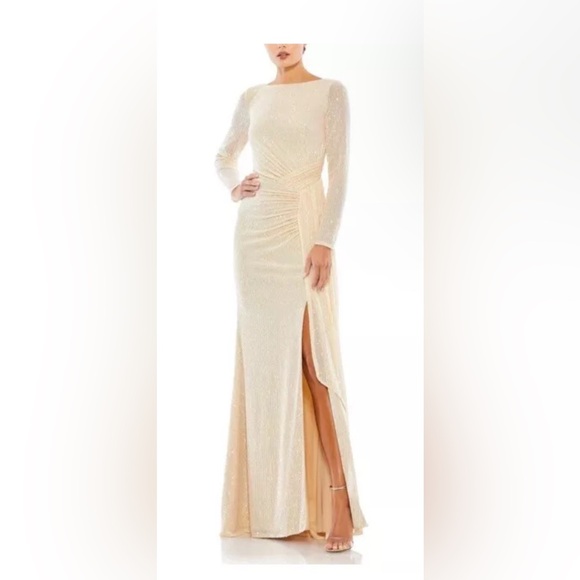 Mac Duggal Dresses & Skirts - Max Duggal 26715 size 0 Ruched Long Sleeve Boat Neck Gown Iridescent sequins